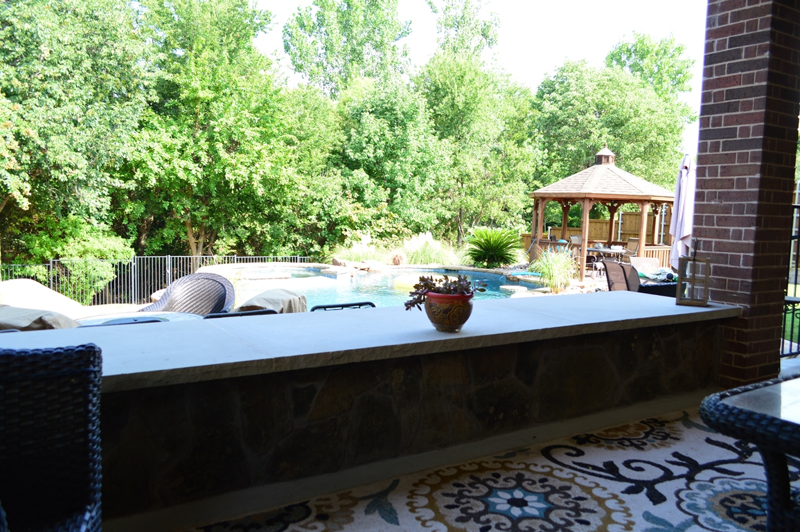 This Rockwall, TX, Patio Cover Gets A Stepped Down Design That Steps Up